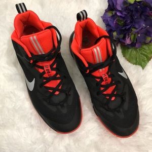 Nike future court black and red shoes